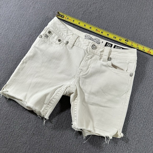 Miss Me Boyfriend Shorts Womens 27  White Mid Rise Denim Bermuda Shorts‎ - Picture 8 of 10